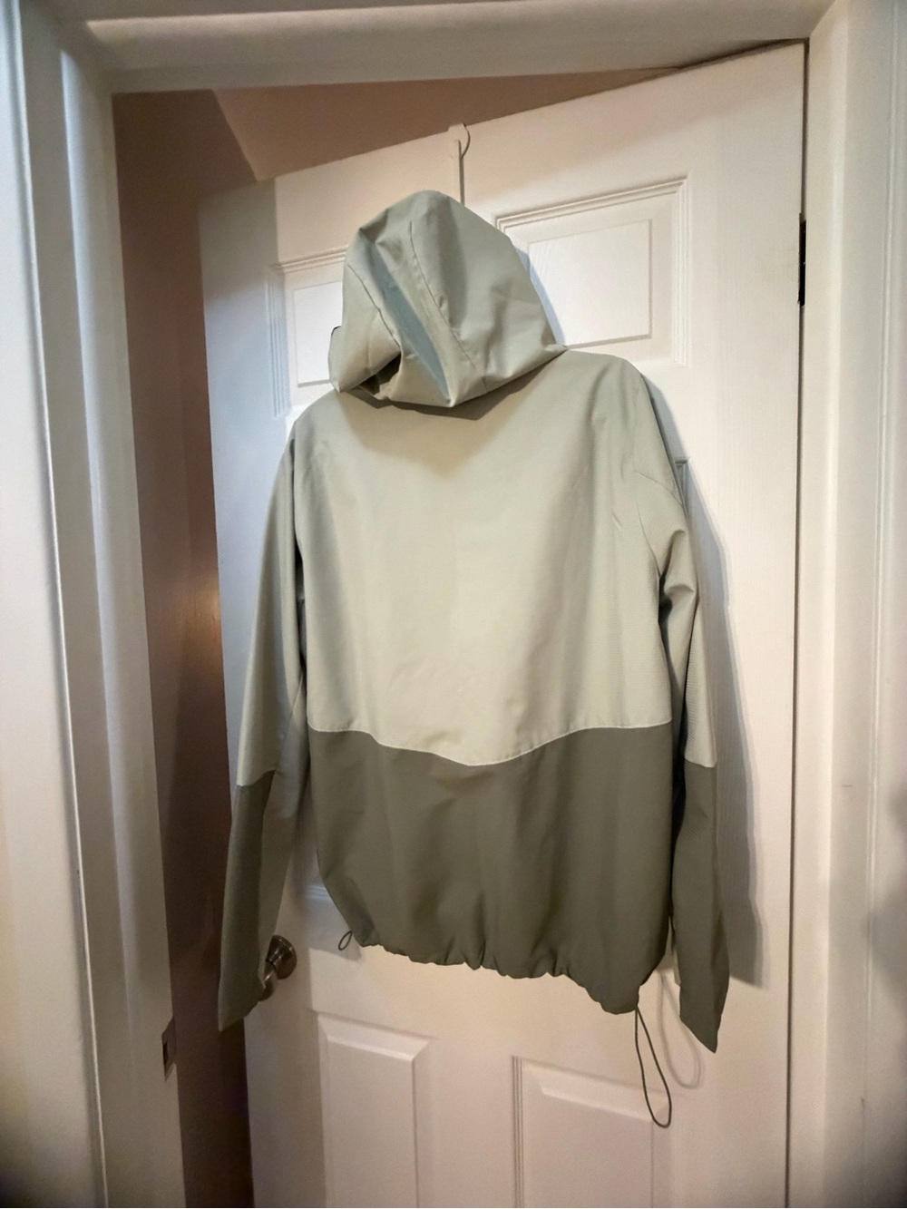 NWT PacSun Two-Tone Sage Green Windbreaker Jacket- Medium - Picture 5 of 9